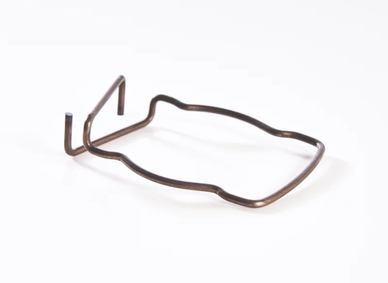 Estructura metálica fabricada mediante conformado de alambre para aplicaciones industriales.